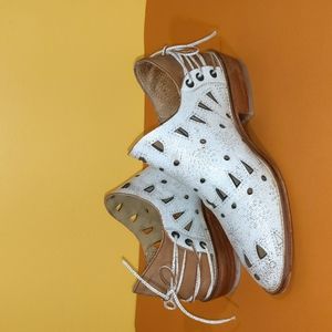 Musse & Cloud, Distressed leather, White/Brown, Size 9